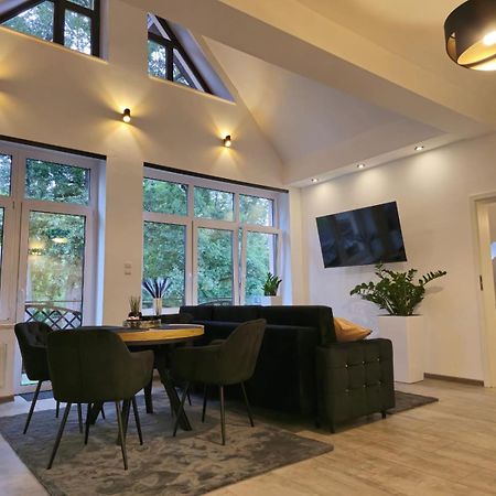 Wyjatkowy Apartament W Miliczu Esterno foto